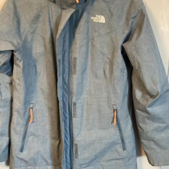 Like New North Face Women’s Kalispell TriClimate w/ HyVent Outer Shell Medium - Picture 6 of 10